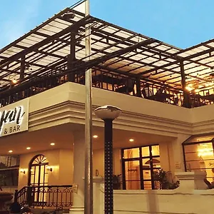 Tambayan Capsule & Bar Manila